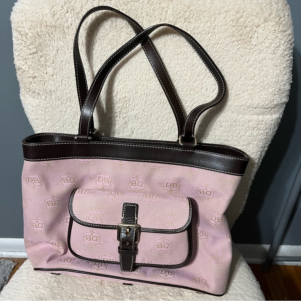 Dooney and Bourke shoulder bag